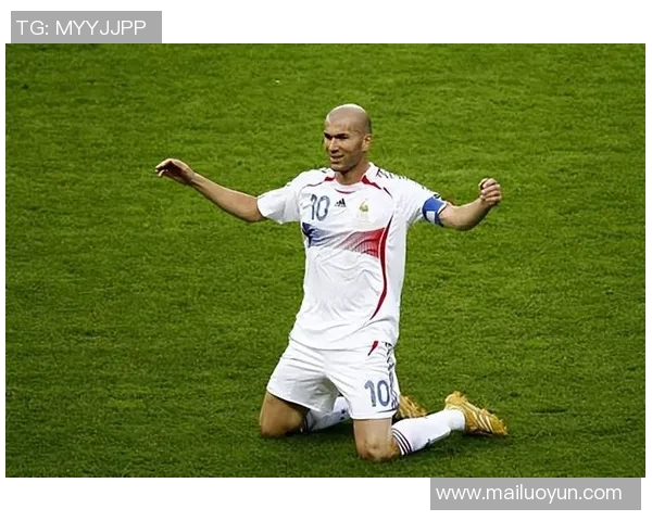 齐达内时代首座欧冠的建队智慧与三冠传奇背后的战略布局解析