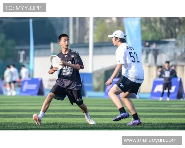 杨磊独家分享飞盘技巧与心得体会助你提升飞盘水平